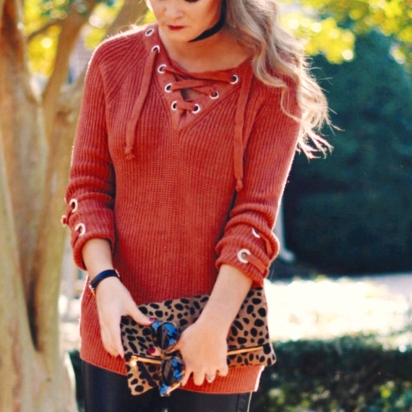debut Sweaters - Debut Chunky Knit Lace Up Sweater M/L